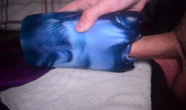 Fuckin' David's muzzle from Bad Dragon and cumming inside