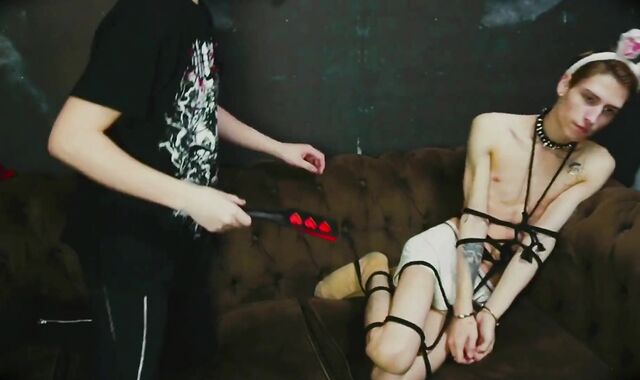 Gullet Penetrating Using Restrict Restrain Bondage Shibari