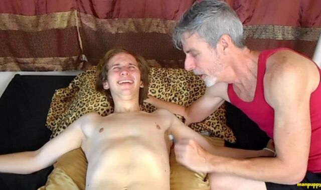 Richard Lennox tickles young lad Elis Ataxxx
