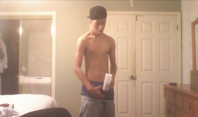 Masturbating Off In My Briefs - SexySaggerYo