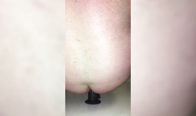 Making the most out of my ensuite Neo-Angle Douche, new shower tabouret, & a couple of MEATY DARK-HUED FUCK-STICK Bang Stuffs.