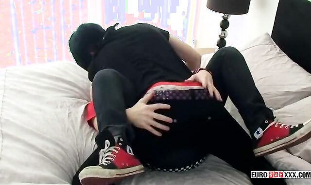 Young Europeans Jaymie Brooks and Kevin Nash donk breed rock hard