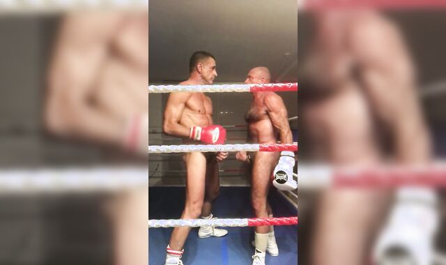 queer bare JO boxing
