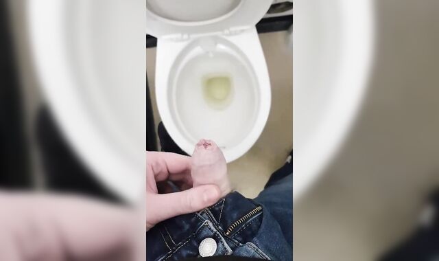 I recorded every pee I had for a day!! ????????