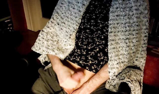 Got supah-kinky while thinking about becoming a performer, had to rub one out