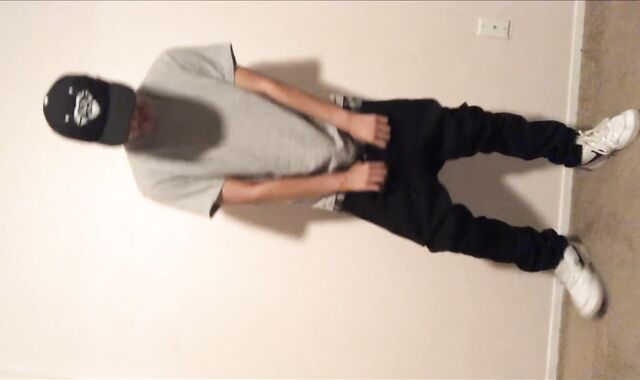 Sagging in My Bedroom - SexySaggerYo