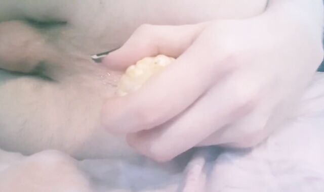Femboy Plays and Gapes herself with some Corn