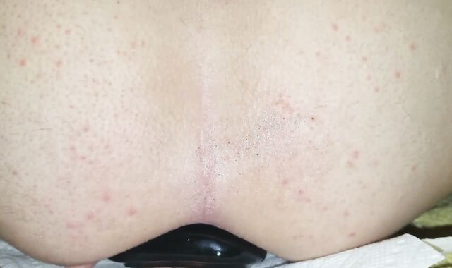 Expanding my lil culo with large butt-plow buttplug