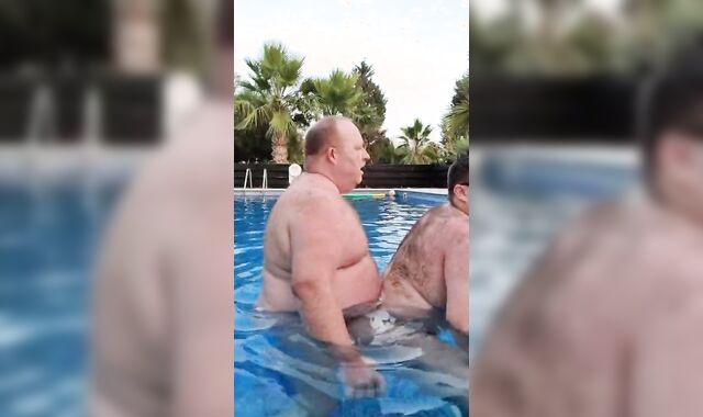 Daddy Screws Fellow In Swimming Pool