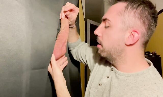 twenty-one yo. Steaming youthfull guy penetrates me no rubber