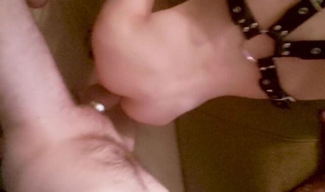 Cheating on my chick with her fag greatest pal while she in couch!