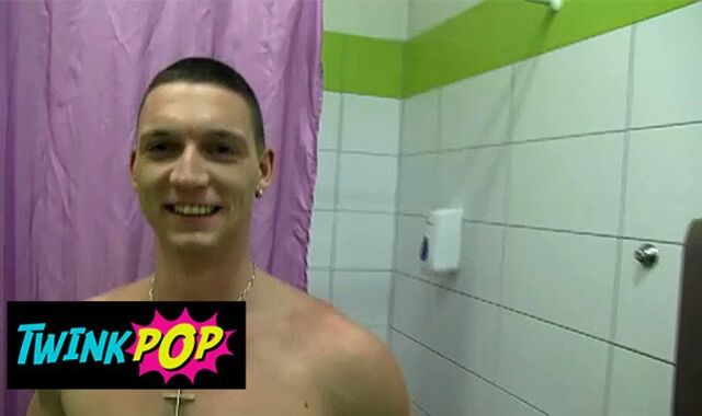 Lad Pop - He Likes To Go At The Train Station To Find Wondrous Studs Who Need Extra Cash