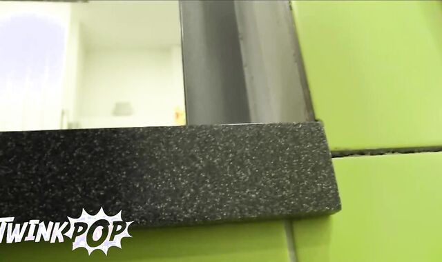 Lad Pop - He Likes To Go At The Train Station To Find Wondrous Studs Who Need Extra Cash