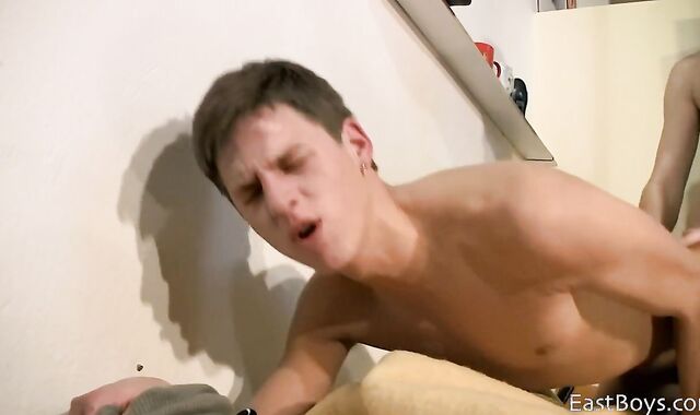 Love Glove-Free-For-All hook-up in Prison - Cooper and his Man Prisoner