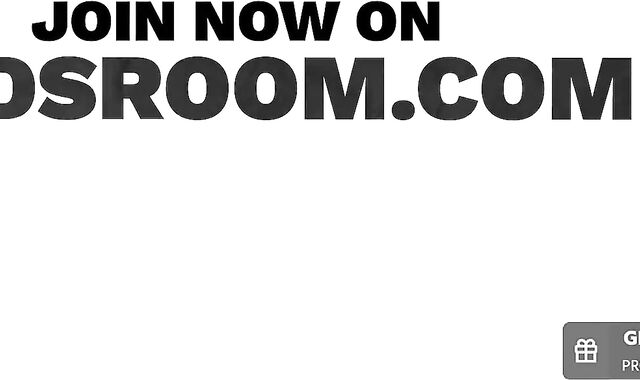 Bleu-Witnessed Dreamboat POKES Abbie Chocolate-Colored-Haired Jock -