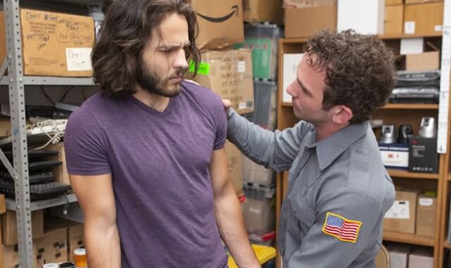 Security Guard Greg McKeon Makes Otter Thief Jizz While He Tears Up Him On The Desk - Youthfull Perps