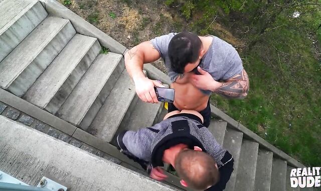 Reality Folks - Jerome & Marty Are Not Going To Let A Active Road Stop Them From Getting Pulverized