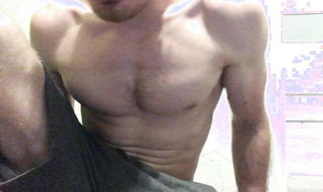 Russisk tale og stønnen af en muskuløs fyr vil begejstre dig, og du vil cum med mig! Fod Fetish