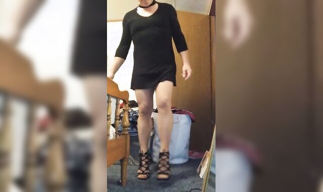 Toe Pointing crossdresser for a fan! Glorious Sissy Feet