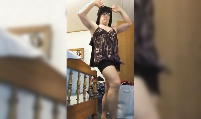 Toe Pointing crossdresser for a fan! Glorious Sissy Feet