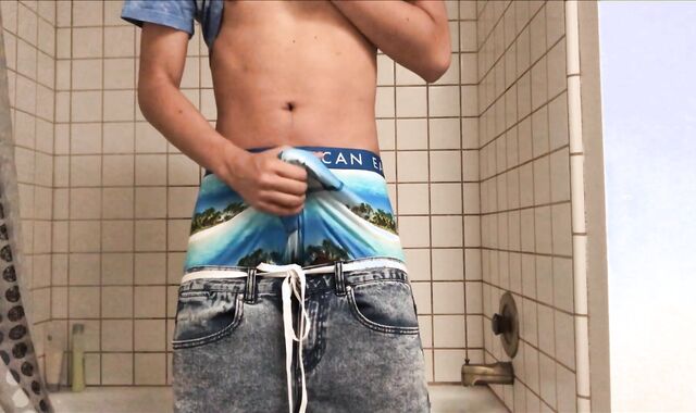Douche Sagging 3 - SexySaggerYo