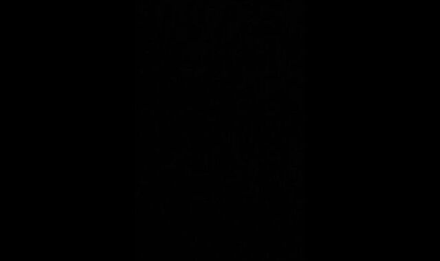 BOTTOM BEGS TO BE PUMMELED BY MACHINE