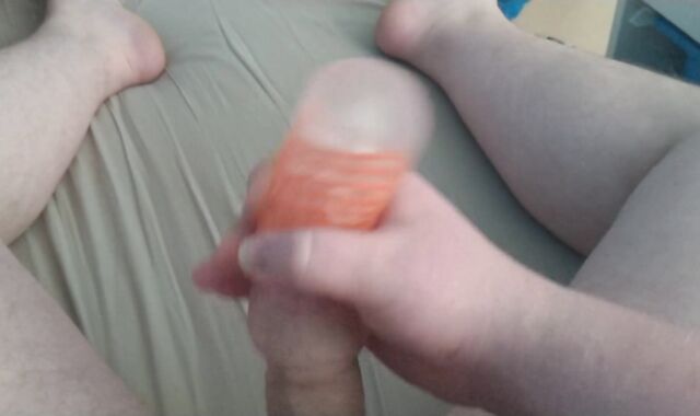 Ample stud using his tenga spinner for delight