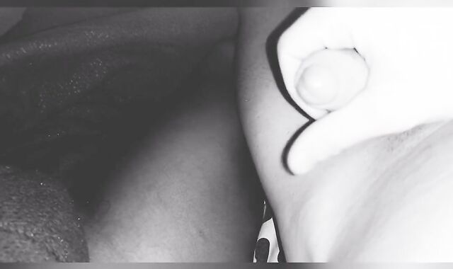 Bayron se masturba para porn hub parte 1