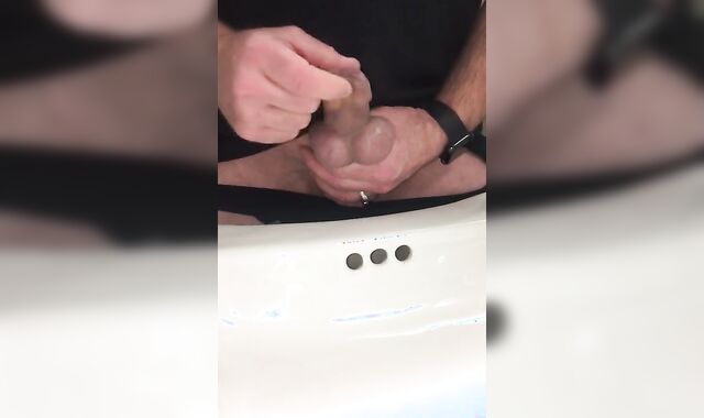 Witness my Sluggish uncut jizz-pump taking a pee in the drown @ work. Then nearly blasted a ball nut sack trying to Spunk