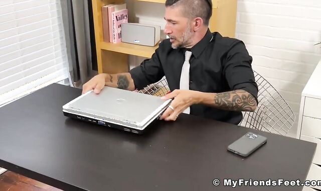 Imperious manager foot tongued and idolized by young employee