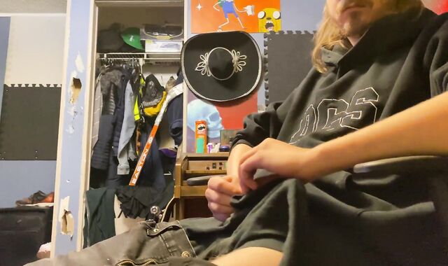 Standing Up Delectations