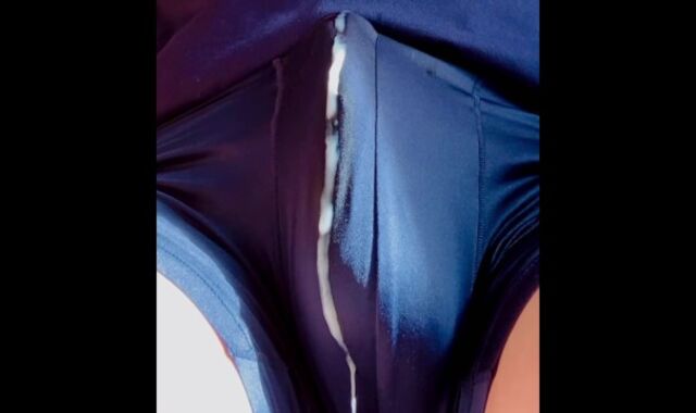 Perverted Asian climaxing with nips