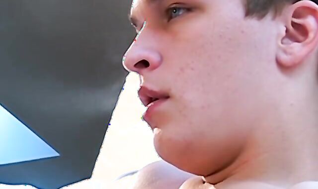 Amateur Adam smokes and shoots a fountain in his own forearm solo