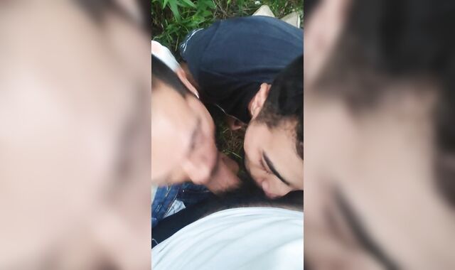 Rica Mamada en el parque haciendo Cruising