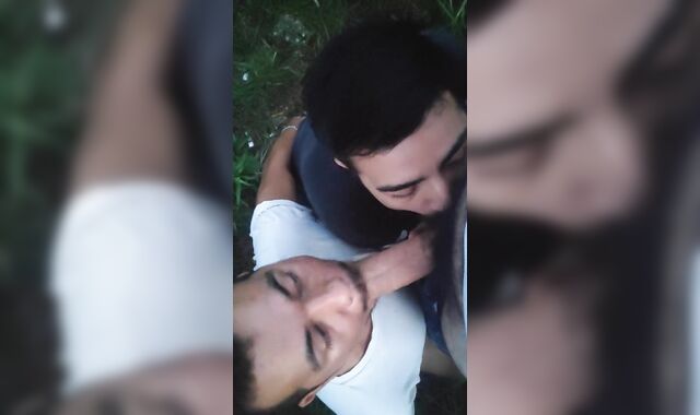 Rica Mamada en el parque haciendo Cruising