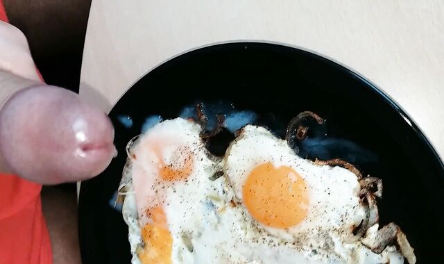 Kozzy makes breakfast and cumming on food, yummy jism