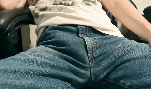 Pecker Teasing in Jeans