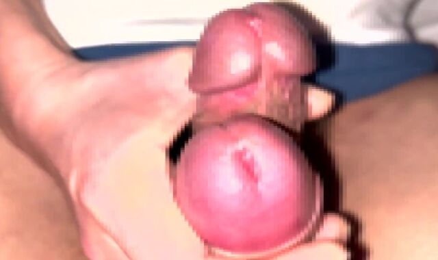 A super-steamy helmet match between college students who have just graduated from high school