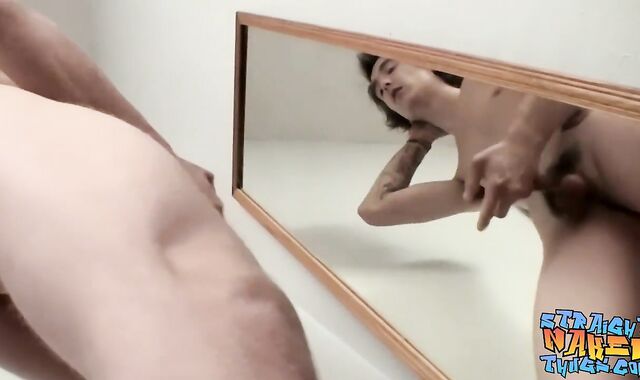 Gay-For-Pay thug Sean Johansen disrobes naked while fapping off