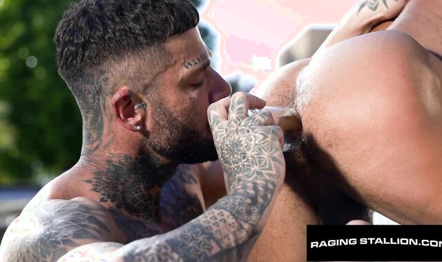 Muscular Man Blows Meaty Fountain While Being Railed By Wolf - RagingStallion