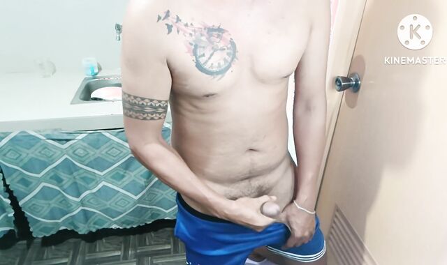 NAHULI ko si tito nagjajakol habang nagkakape Sarap cguro sumabay sa kanya mag kape o jakol