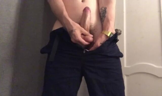 The stud in cut-offs played with his penetrate-stick and jizm