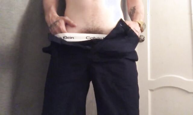 The stud in cut-offs played with his penetrate-stick and jizm