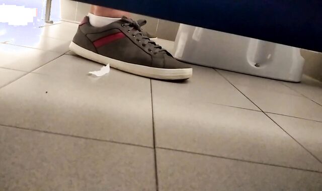 Pig Fellow Spunks in the Public Wc while Stagging on a Stranger Pissing Next Door