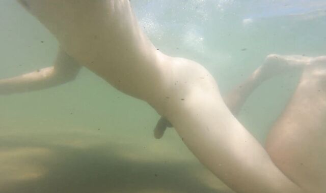 I spunk just for the delight of perceiving free-for-all-for-all, naked on a public beach