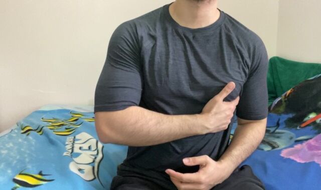 GWAPONG PINOY SAKSAKAN NG LIBOG (with muddy talk)