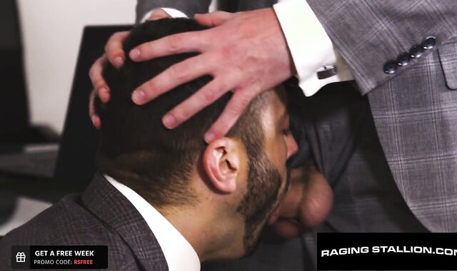 New York Realtor Spin Smashes HR Honcho - Drew Valentino, Pol Prince - RagingStallion