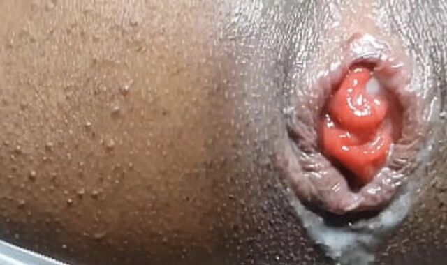 Super-Naughty Paulista came to visit Rio de Janeiro, ended up returning home with 4 spunk shots on his ass.: