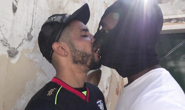 Les Tarterêts - Tahar Le DZ En Pleine Action Avec Kirikou [Flokossama]