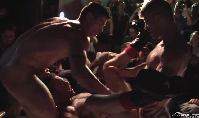 Falcon Studios: Bodybuilder Jake Genesis rushes pounded rough